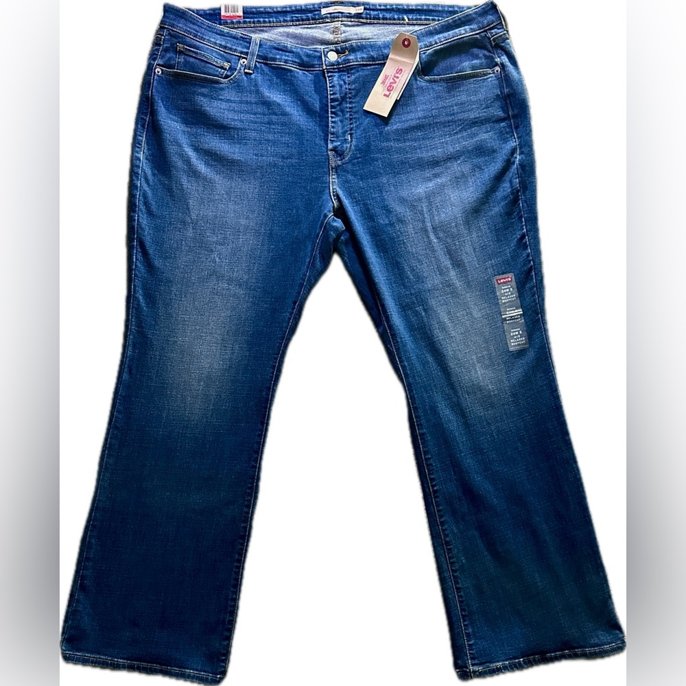 Levi’s 415 Relaxed Bootcut Jeans 24W Short NWT